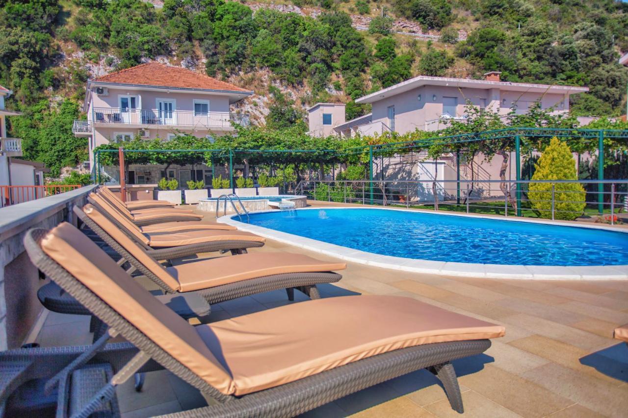 Apartments Obala - Katic Херцег Нови Екстериор снимка