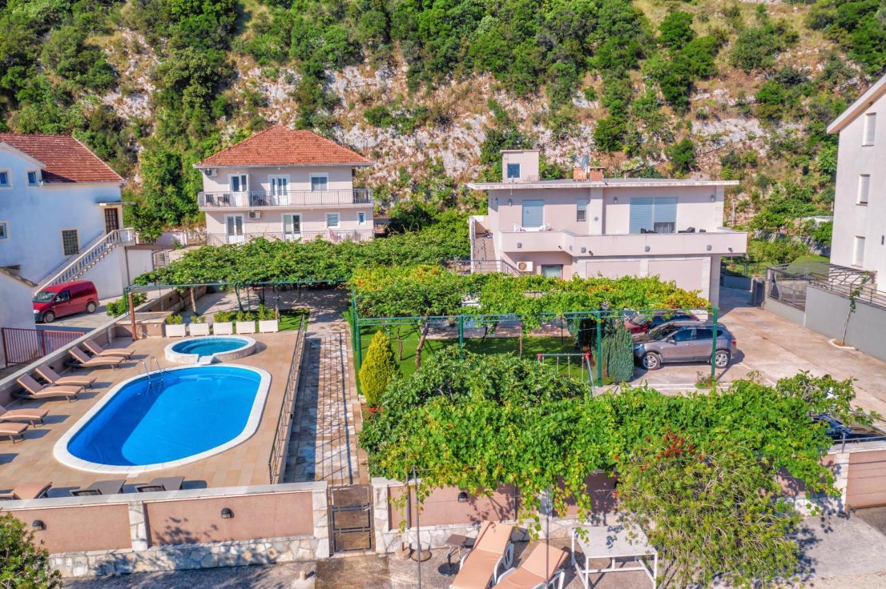 Apartments Obala - Katic Херцег Нови Екстериор снимка